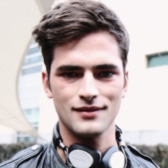 저는 그냥 수많은 갈색머리에 파란눈을 가진 남자중에 한명이에요 | 인스티즈