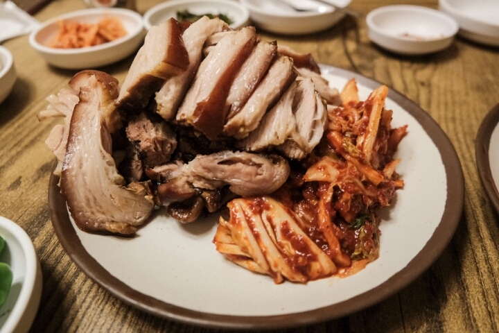 가마솥족발 이미지