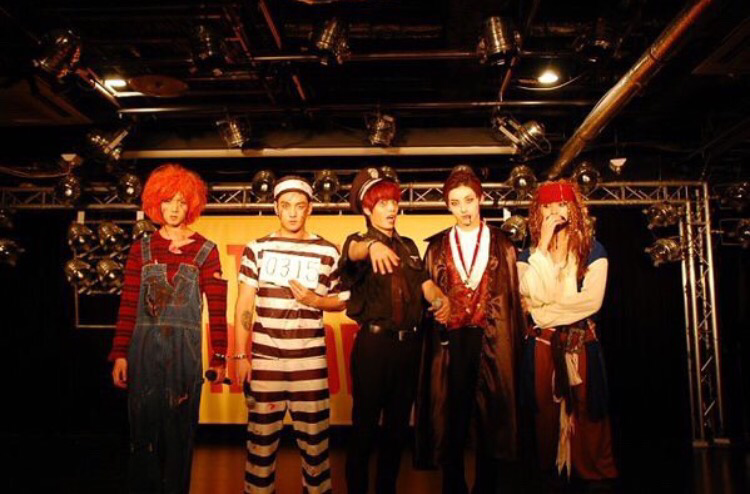 무대에서 할로윈 분장한 아이돌들 | 인스티즈