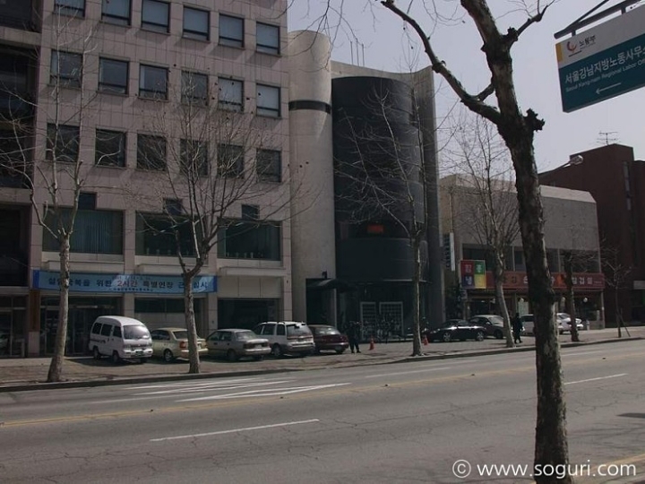 93b7d39be86b16eb805e4ba9c6cfca5b548fadc7