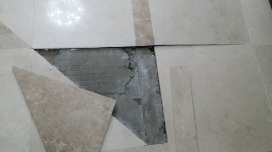 사람에 따라 취향이 심하게 갈린다는 아파트 바닥 | 인스티즈