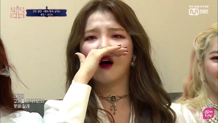 [퀸덤] 3라운드 AOA 지민의 본새나는 무대에 실감나는 여돌들 리액션.jpg | 인스티즈