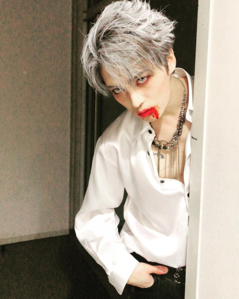 무대에서 할로윈 분장한 아이돌들 | 인스티즈