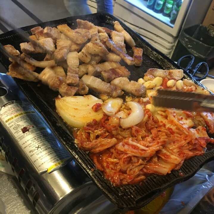 서울 마포구 신김치생삼겹살 jpg | 인스티즈