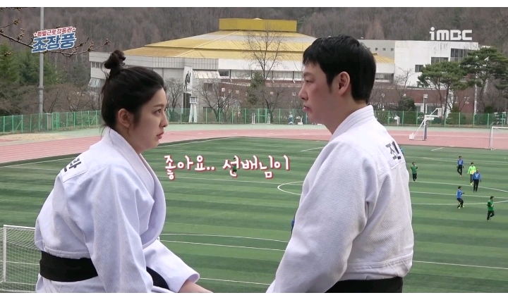 감독님과 몰래 상의후 남주몰래 기습 뽀뽀한 드라마 | 인스티즈