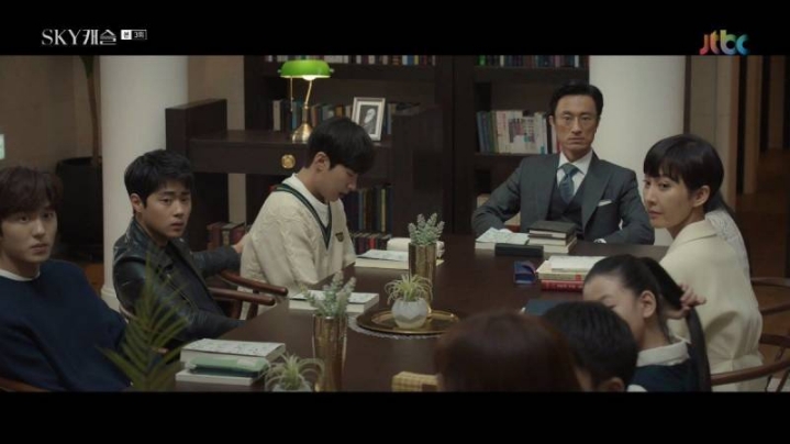 작가가 배운 변태라는 드라마 스카이캐슬 쌍둥이 설정.jpg | 인스티즈