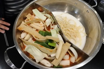 반반떡볶이 이미지