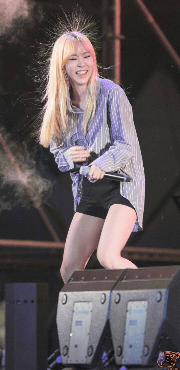 걸그룹 무대위 정전기 3대 레전드 | 인스티즈