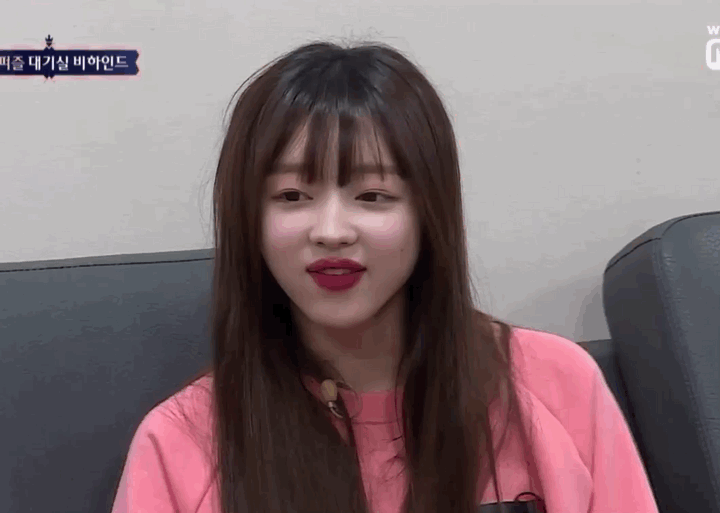 퀸덤에서 하트시그널 찍는 aoa 찬미와 오마이걸 유아 | 인스티즈