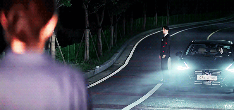 [지정생존자] 퇴장씬 얼굴합으로 사약을 미친듯이 말아버린 그 장면.gif | 인스티즈