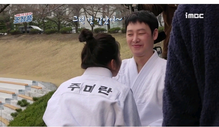 감독님과 몰래 상의후 남주몰래 기습 뽀뽀한 드라마 | 인스티즈