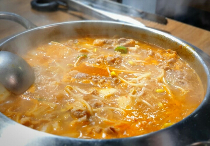 육시리 이미지
