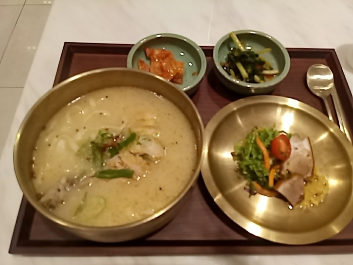 서래칼국수 이미지