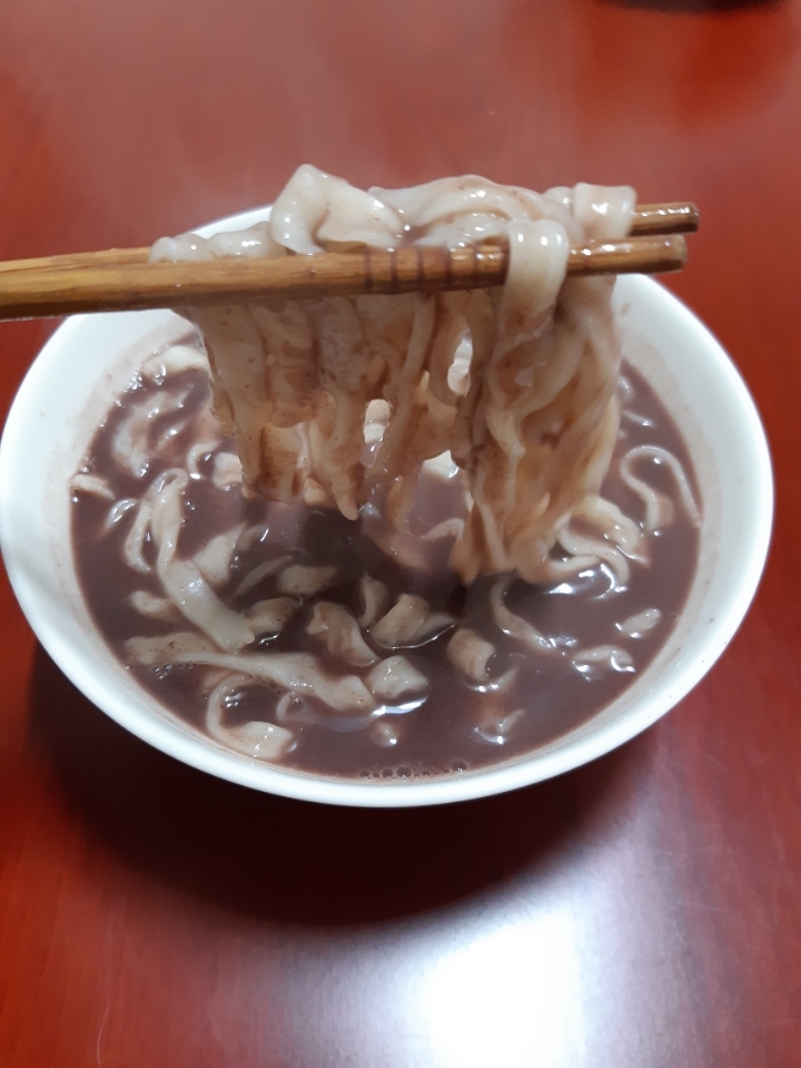 팥칼국수 이미지