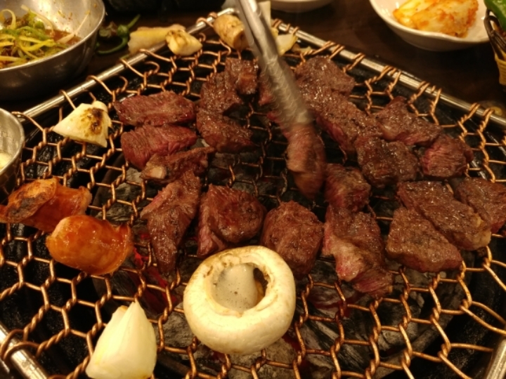 바베큐하우스 이미지