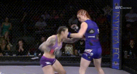 엄청난 골격을 자랑하는 MMA 여자 선수 ㄷㄷㄷㄷ gif | 인스티즈