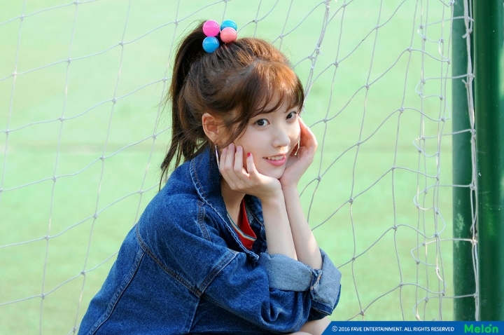 아이유 | 인스티즈