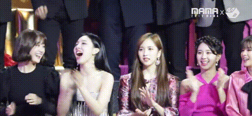 트와이스의 시상식 제대로 즐기는 법.gif | 인스티즈