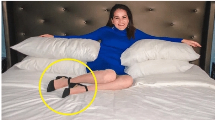 호텔 침대에 있는 '그것'의 용도.jpg | 인스티즈