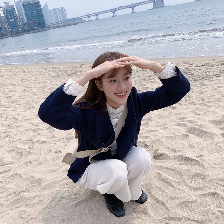 에이프릴 나은 여친짤.jpg | 인스티즈