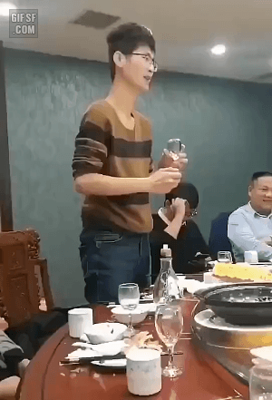 신입사원 회식 대참사.gif | 인스티즈