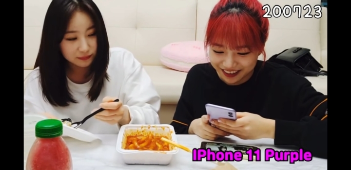 아이즈원 멤버들은 아이폰 갤럭시 무슨 핸드폰을 쓸까.jpg | 인스티즈