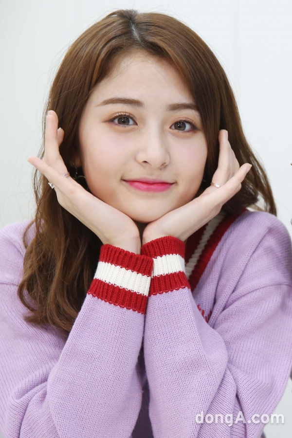 오늘자 이가은x허윤진 | 인스티즈