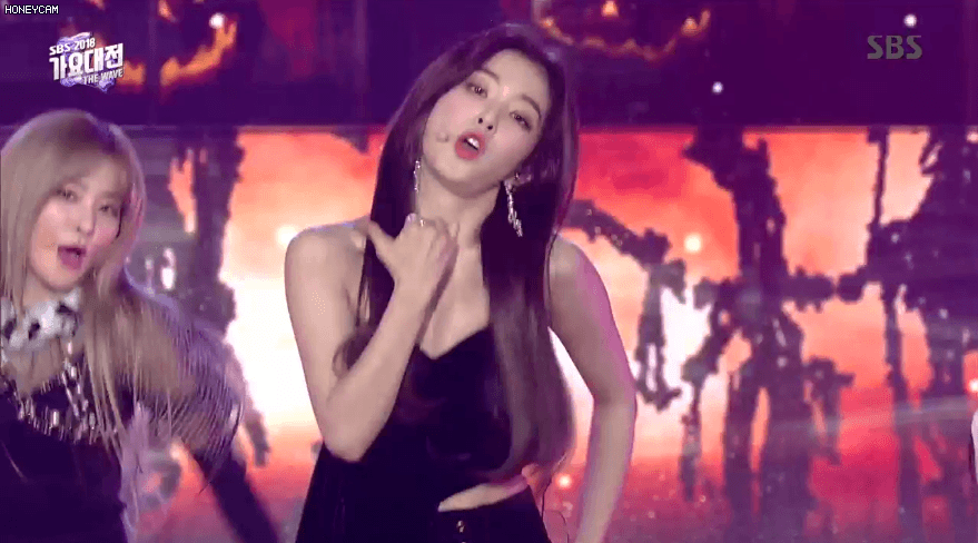 레전드찍은 오늘자 아이린.GIF | 인스티즈