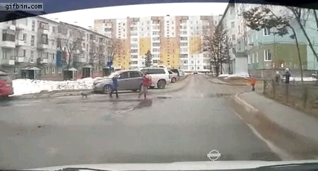 흔한 초딩의 교통 지휘통제.gif | 인스티즈