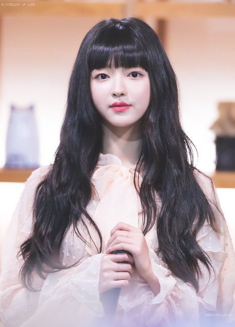 유니크하게 생긴 걸그룹 멤버들 | 인스티즈