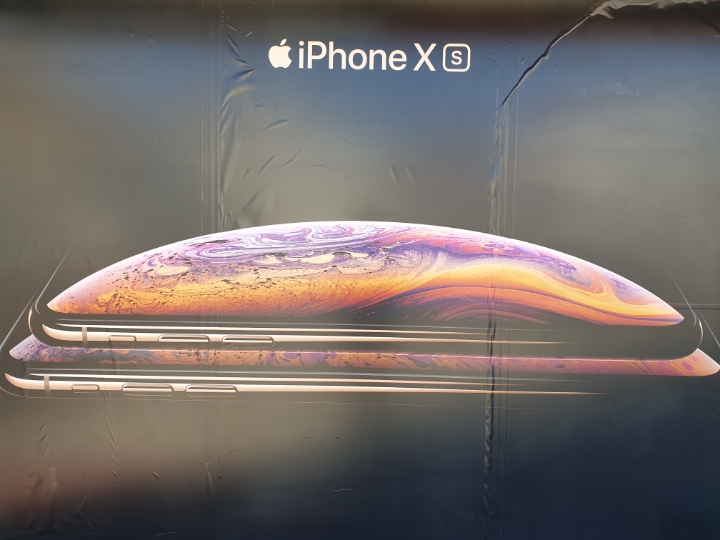 아 아이폰xs사자마자 부풀음 | 인스티즈