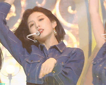 움짤)인조인간18호 머리스타일이 잘 어울리는 예인.gif | 인스티즈