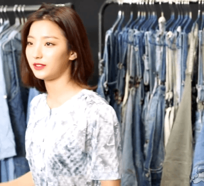 프로미스나인 캡틴 이새롬.gif | 인스티즈