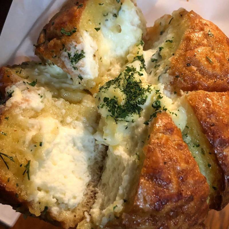 냄새부터 한수접고 들어간다는 강릉 마늘빵..........jpg | 인스티즈