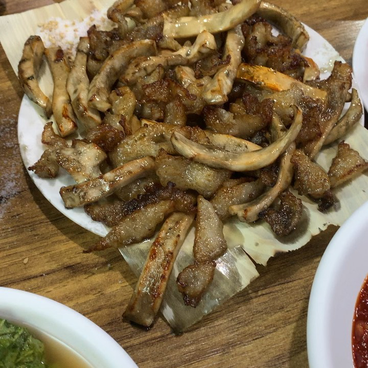 대구,경북에서 술 안주로 먹는 뭉티기+오드래기.jpgif | 인스티즈