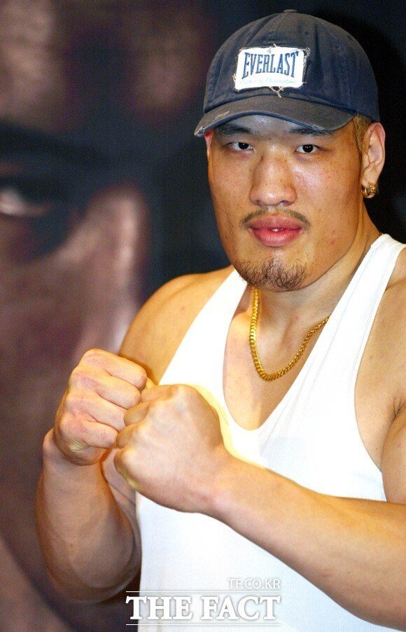 최홍만 천연 스테로이드 시절 ㄷㄷㄷㄷ gif | 인스티즈