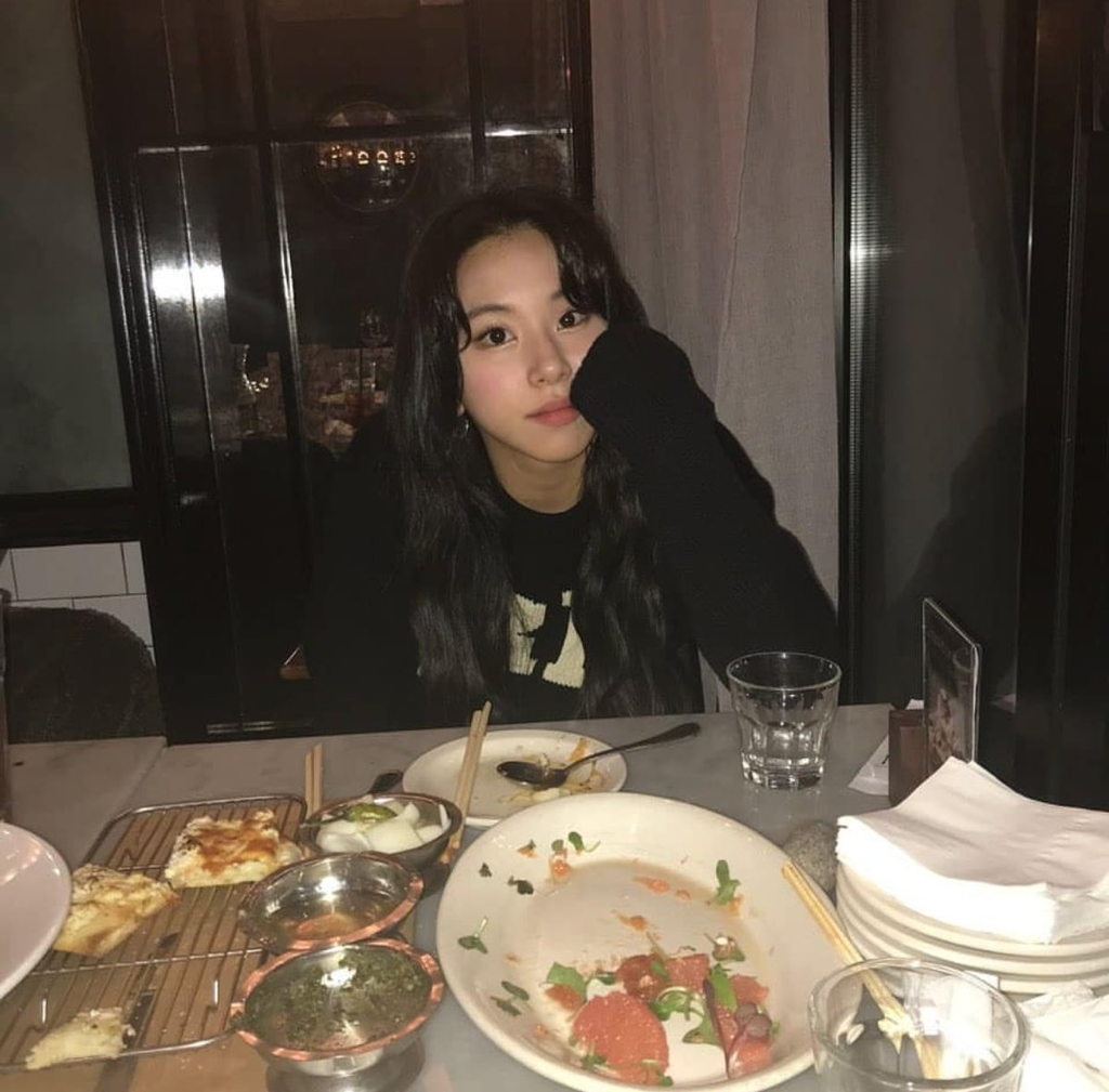 둘이서 데이트한 99년생 동갑내기 여돌.jpg | 인스티즈