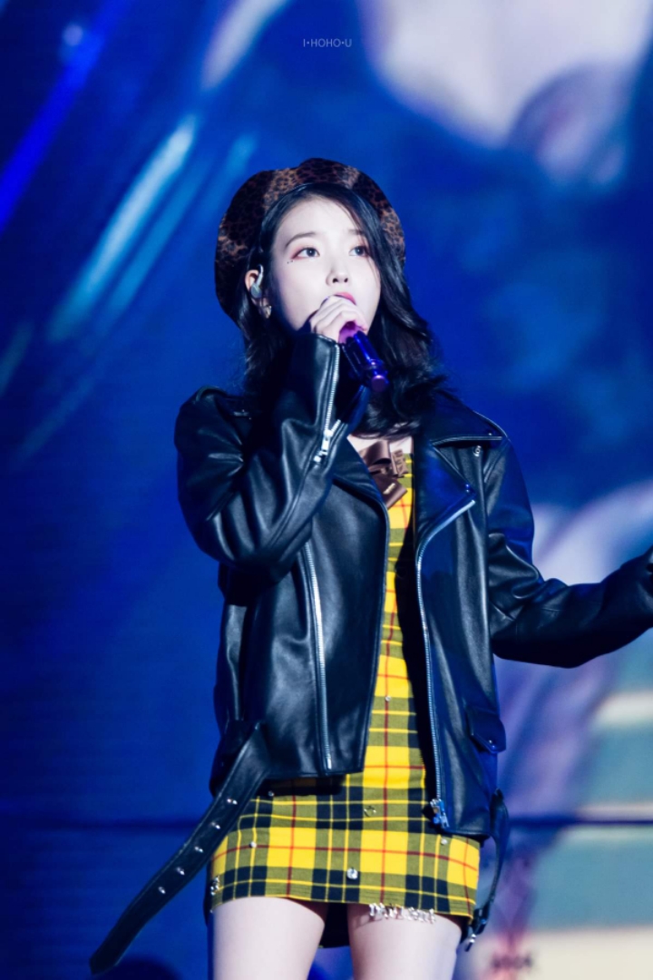 섹시한 이미지때문에 고생하는 가수....jpg | 인스티즈