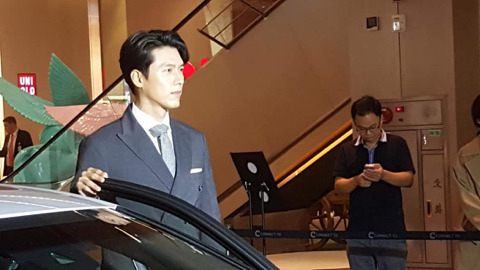 짱잘러인 배우 현빈 실물 느낌.gif | 인스티즈