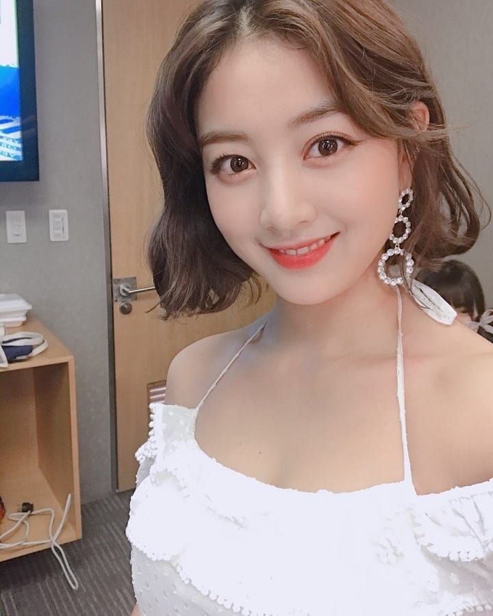 단발이 잘어울리는 트와이스 지효.gif | 인스티즈