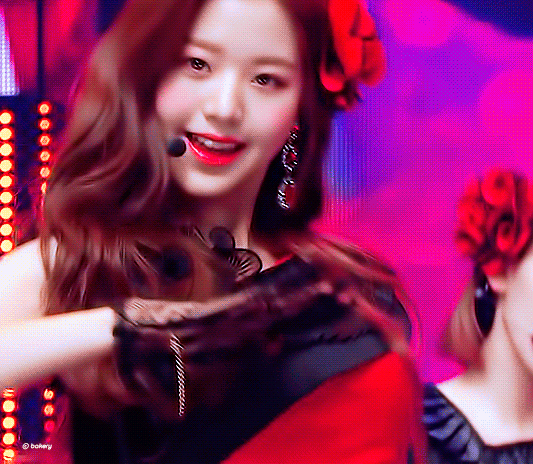 [장원영] 겨드랑이 그만 올리라고 ㅂㄷㅂㄷ | 인스티즈