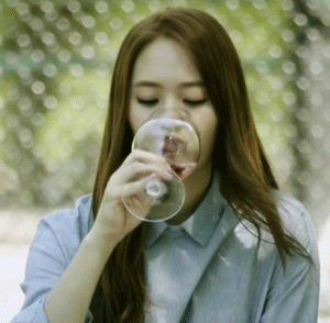 술 잘마시는 여자 vs 술 못마시고 안마시는 여자 | 인스티즈