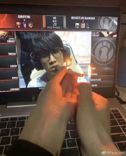 [LOL] 그리핀전 이후 중국에서 반인반신의 경지에 오른 더샤이 | 인스티즈
