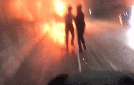 항상 남들과 반대로 걷는 사람들 | 인스티즈