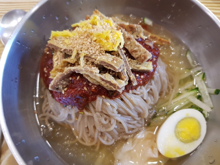 부산로컬들이 가는 진짜 밀면 맛집 | 인스티즈