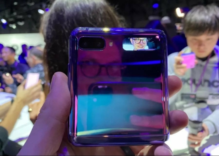 갤럭시 Z 플립 실사 | 인스티즈