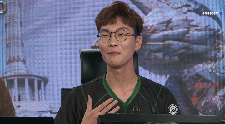 오늘자 롤드컵 객원 해설.jpg | 인스티즈