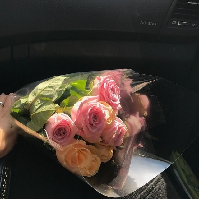 좋아하는건 눈이 마주치는거래 | 인스티즈