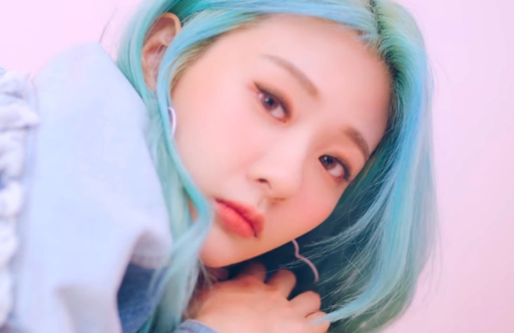 볼빨간사춘기 안지영 | 인스티즈