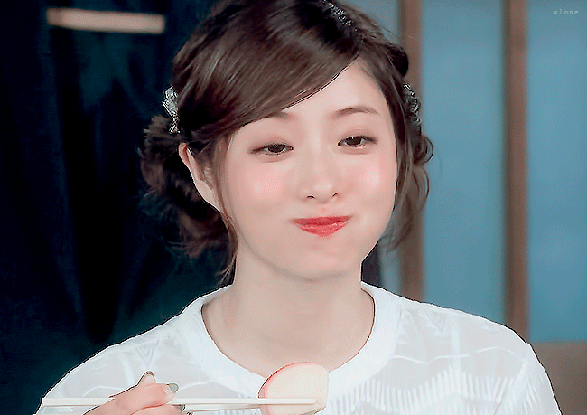 이시하라 사토미 vs 아라가키 유이 | 인스티즈
